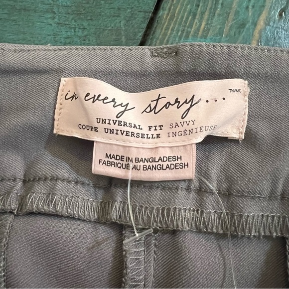 Pennington’s In Every Story Grey Bermuda Shorts Universal Fit Size 28P - Picture 6 of 9